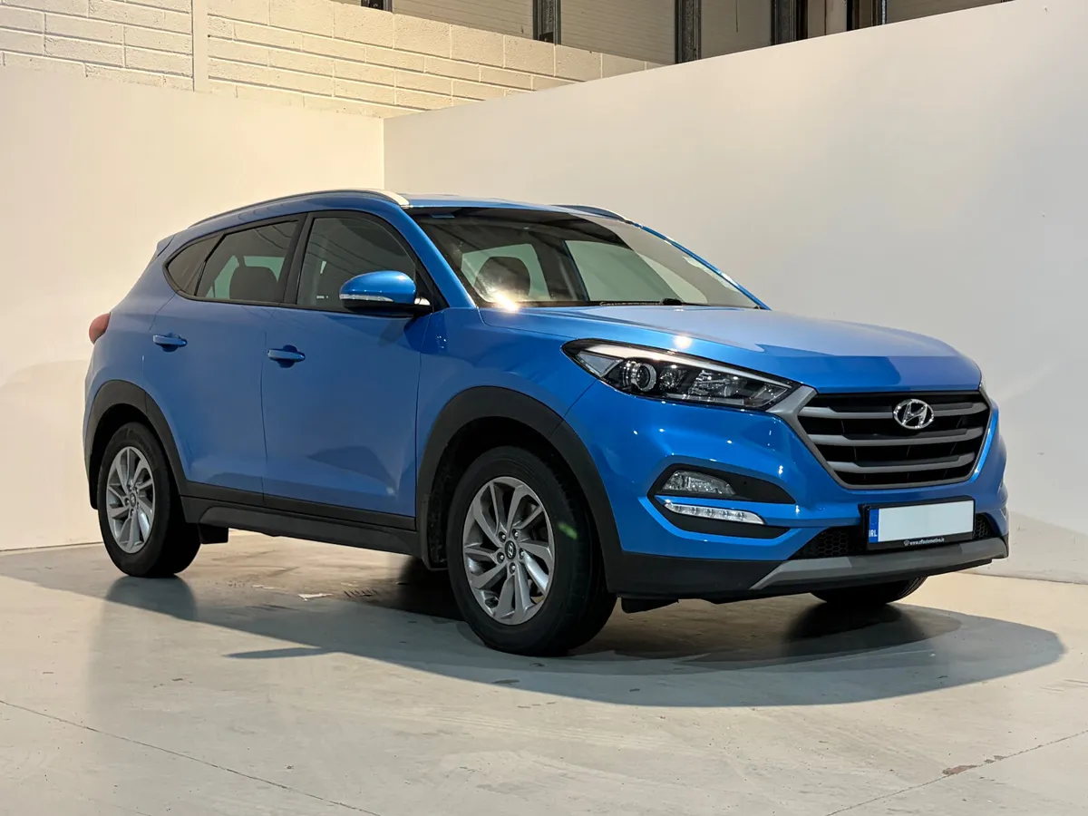 2018 Hyundai Tucson 1.6 TDi Executive SE - Image 2
