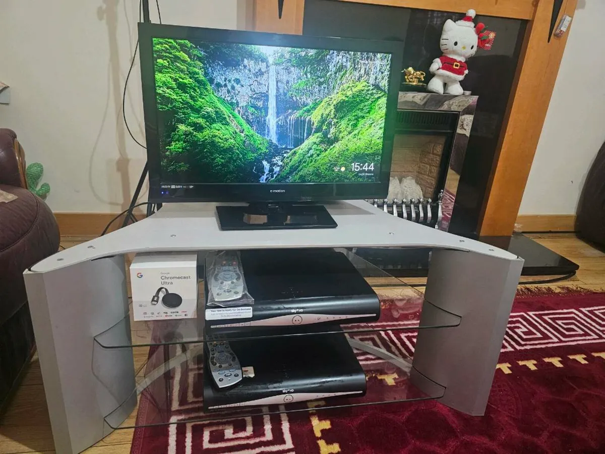 Led Tv HD DV3 T e.motion 25 inch + Corner 3 step T - Image 2