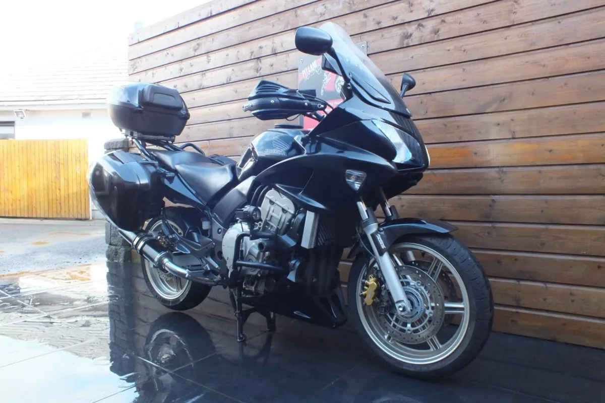 2009 Honda CBF1000F ABS (Loaded & Great Condition) - Image 2