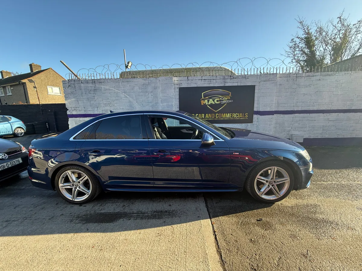 Audi A4 2018 automatic - Image 4