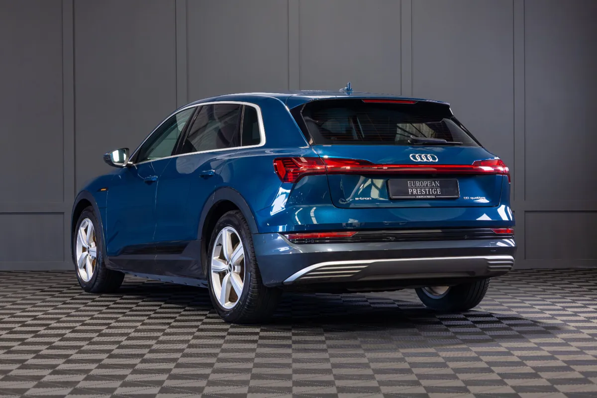 2021 Audi e-tron 50 Quattro Advance - Image 4