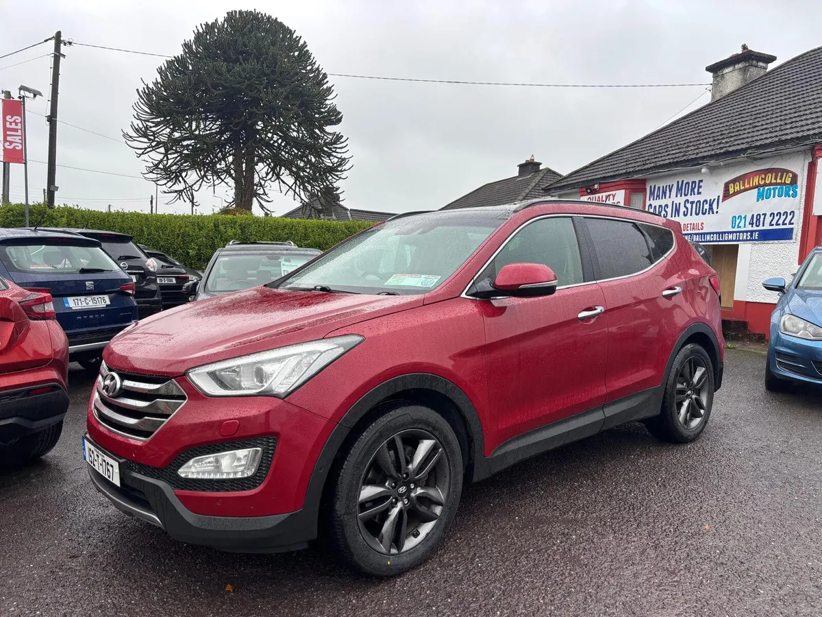 Hyundai Santa Fe 2015  4WD   7  SEATER - Image 2