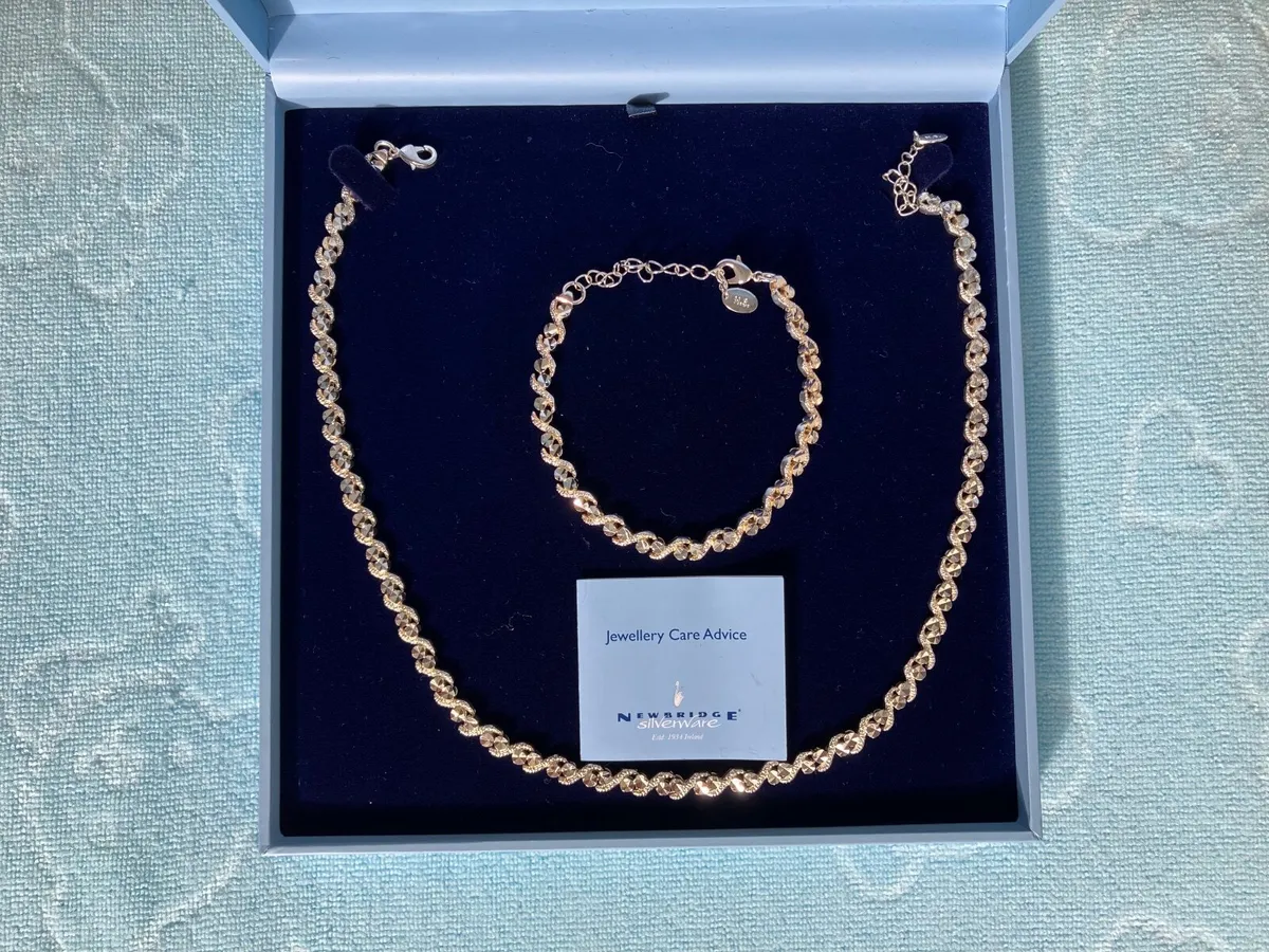 Newbridge Silverware - Necklace & Bracelet Set - Image 2