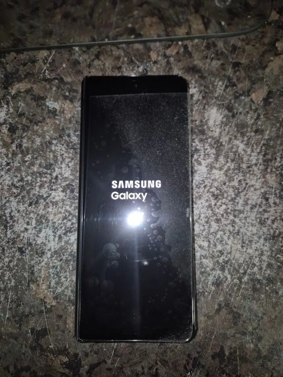 samsung galxy fold 4 - Image 1