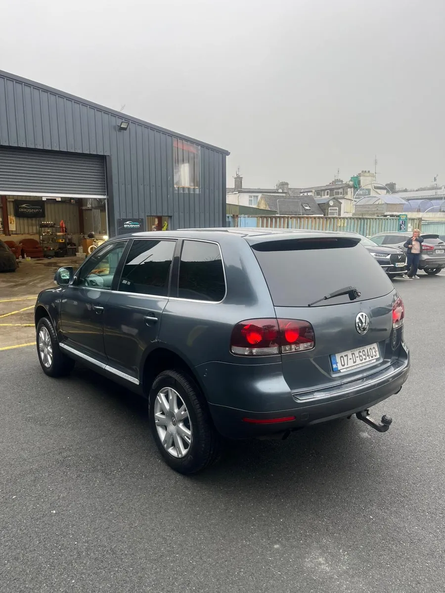 VW Touareg 2.5 Auto - Image 3