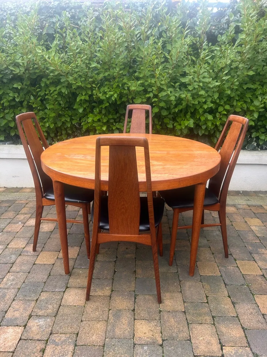 Niels Koefoed Danish extendable table set 6 chairs - Image 2
