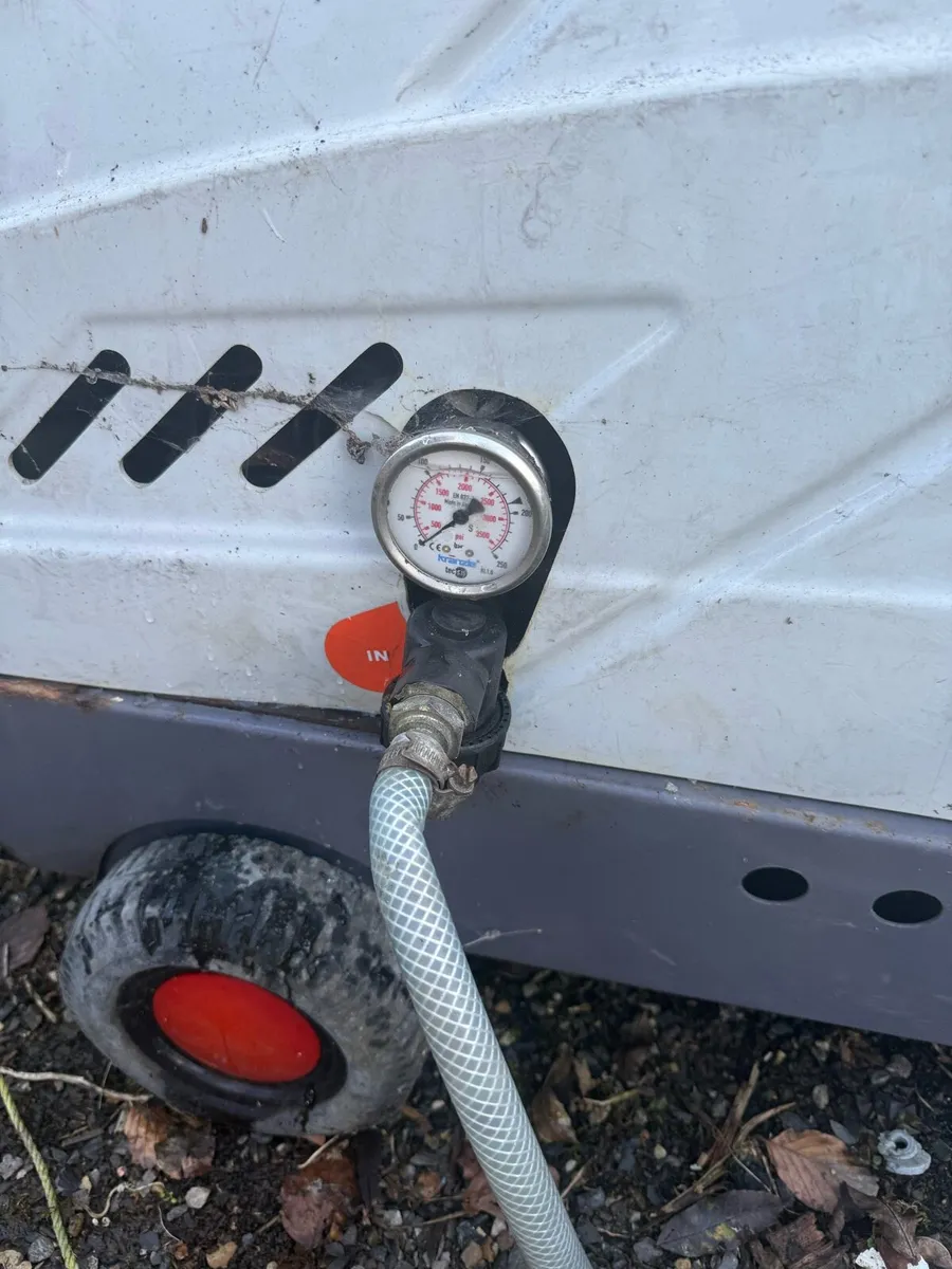 Power washer - Image 2