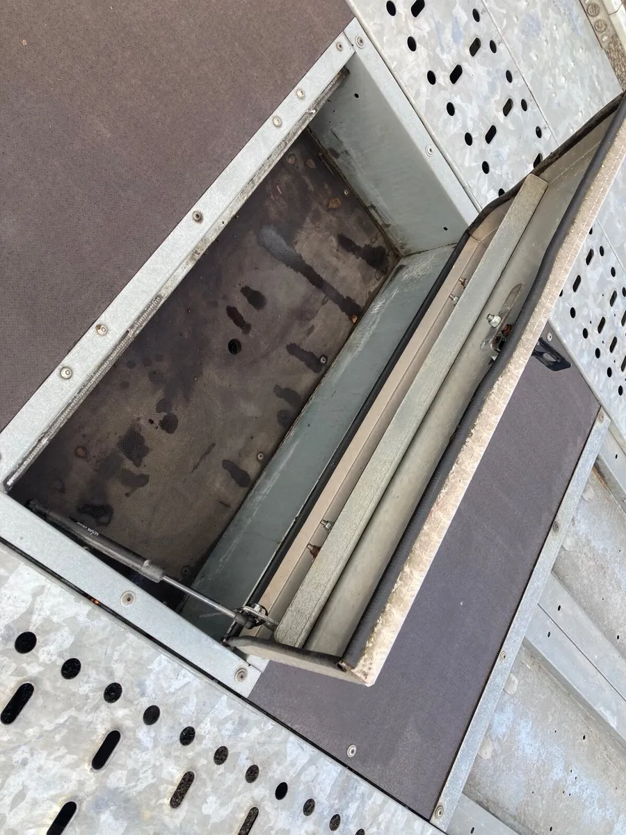 Brian James T6 tilt bed transporter 231-6022 - Image 2