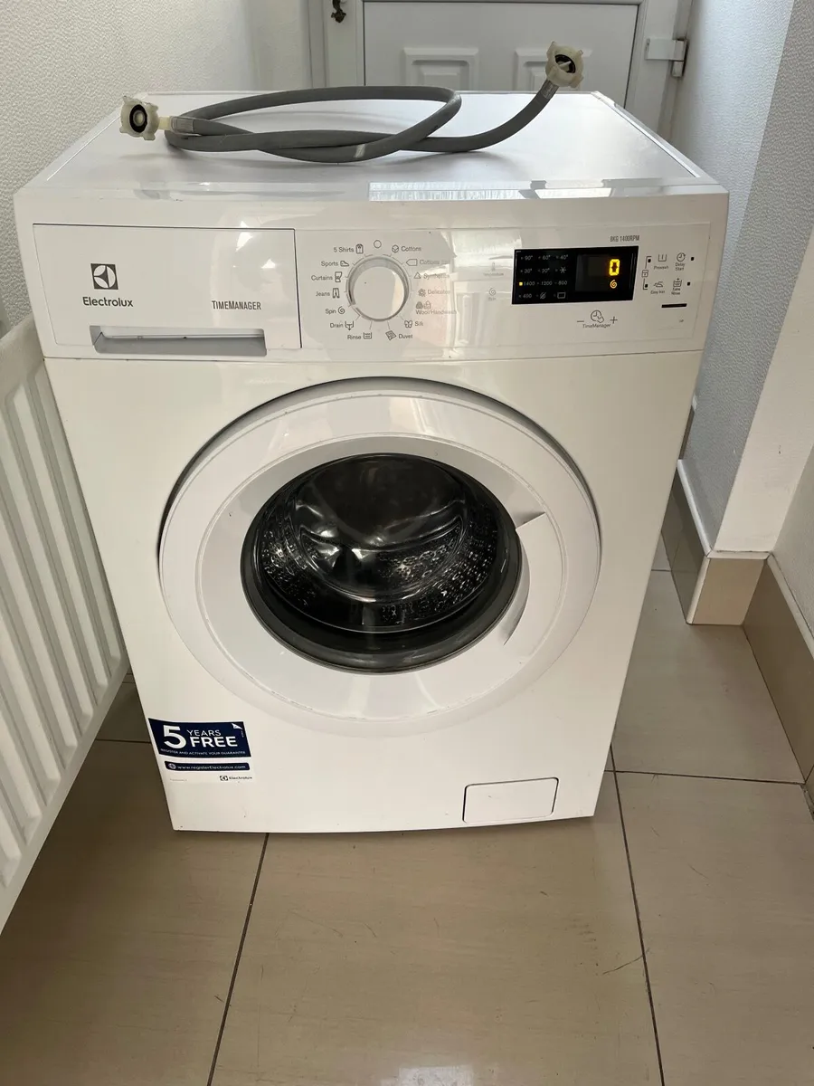Electrolux 8kg washing machine - Image 1
