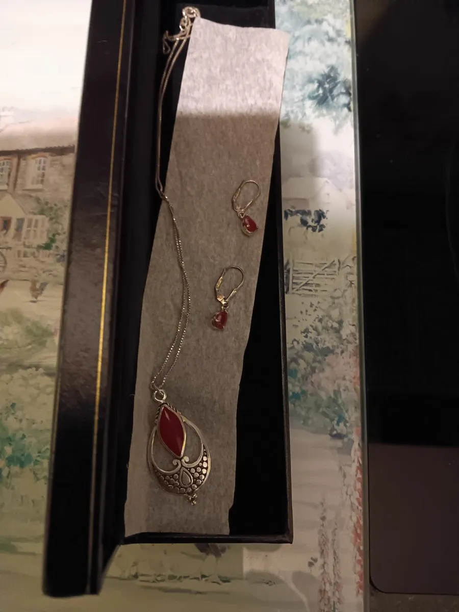 Silver necklace and earrings - Image 1