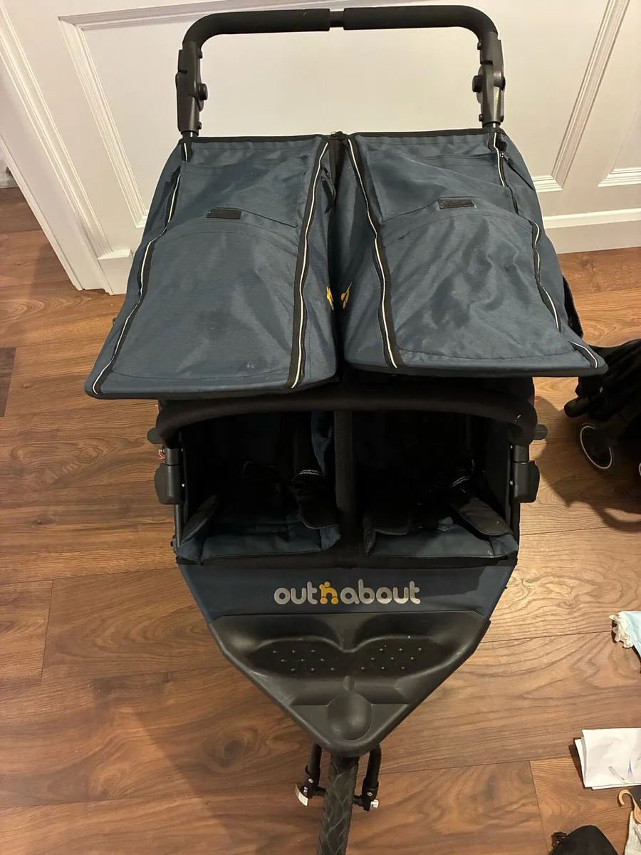 Outnabout double buggy - Image 1