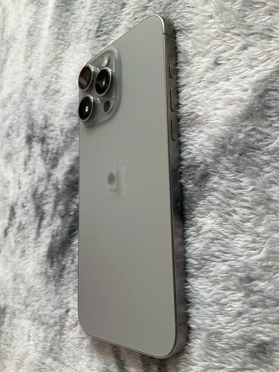 iPhone 16 Pro Max - Natural Titanium - 256GB - Image 4