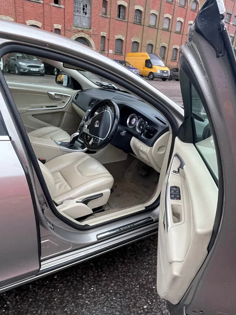 Volvo S60 2013 - Image 3