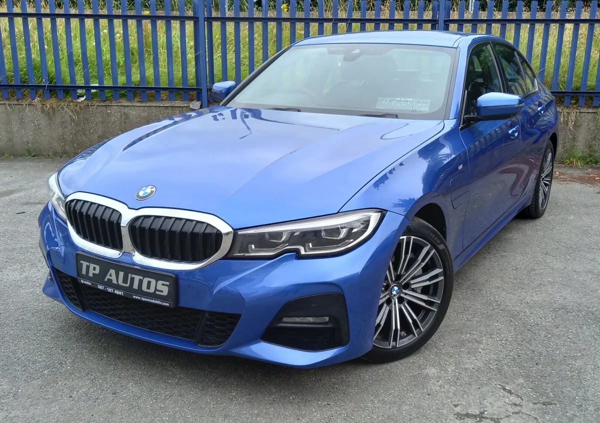 202 BMW 330E M SPORT *FSH* MINT CONDITION 22,995 - Image 1