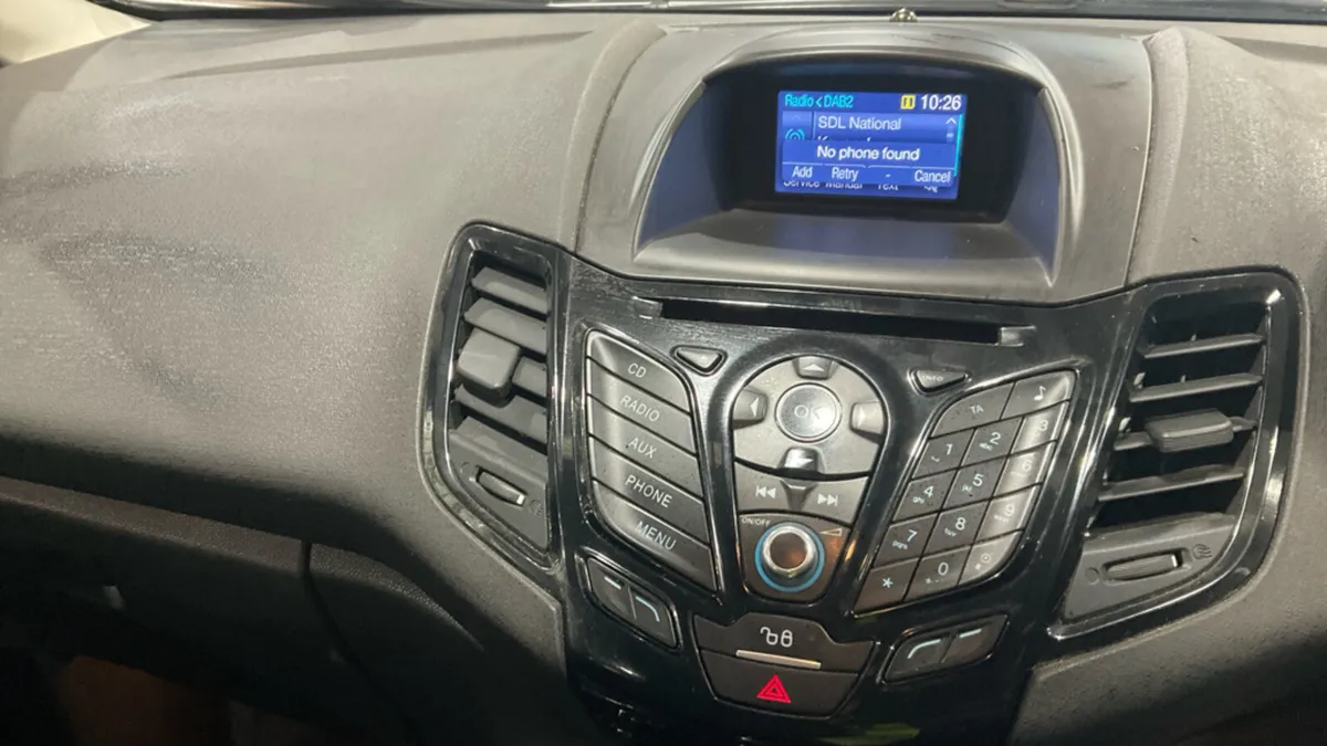 2016 Ford Fiesta 1.0 Petrol ZETEC - Image 2