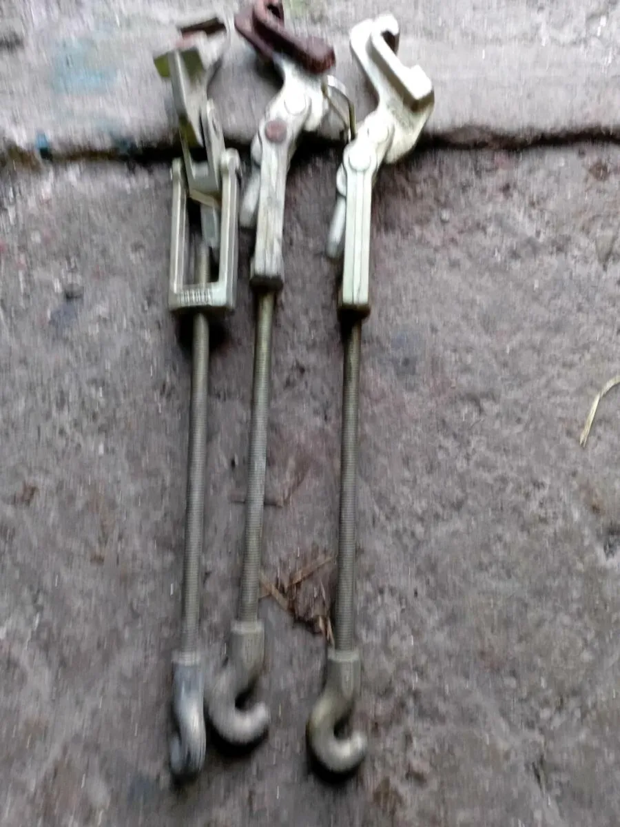 Twin wheels - Image 1