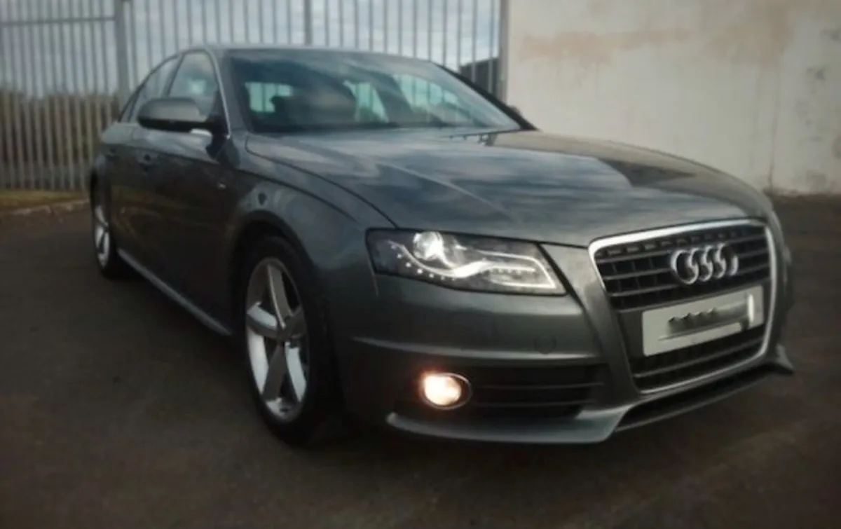**Audi A4 S-Line 2012** - Image 3