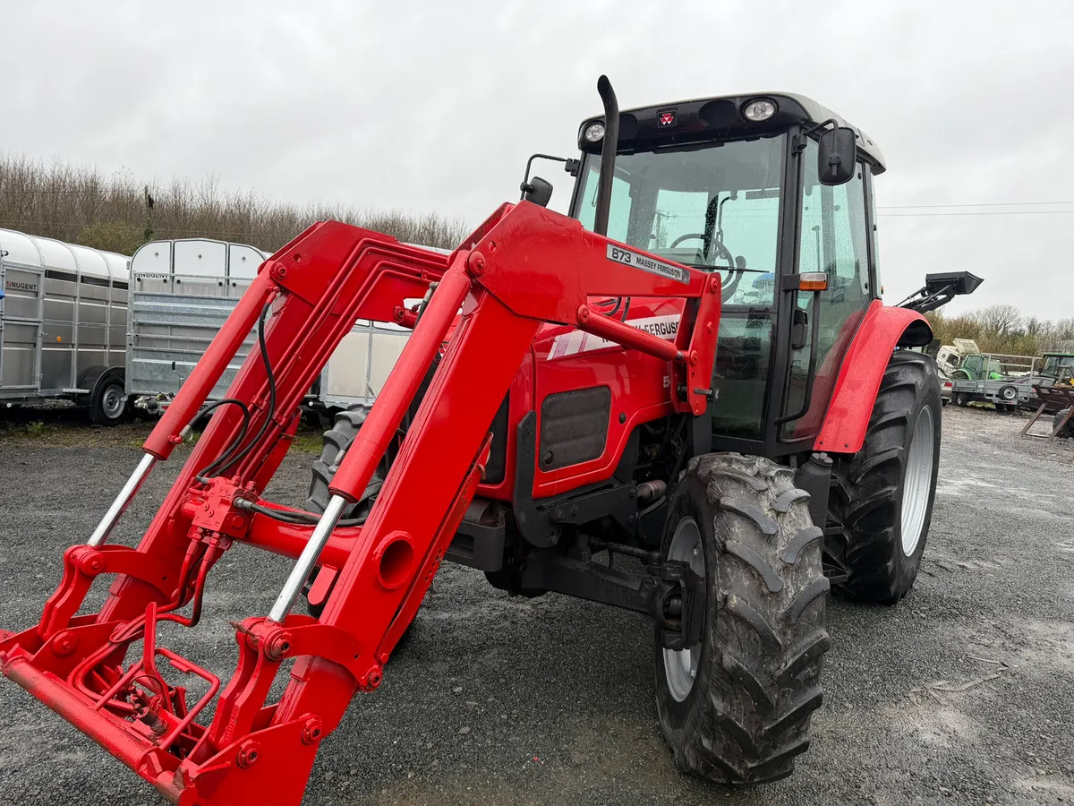 2005 Massey Ferguson 5445 - Image 3