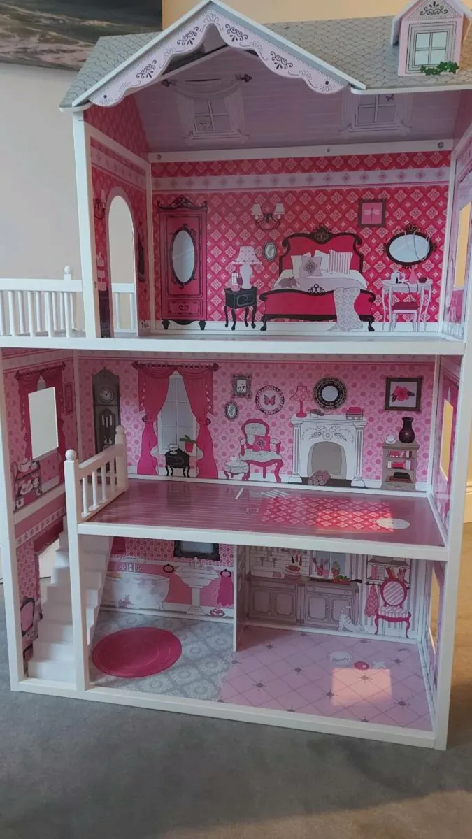 Dolls House - Image 1