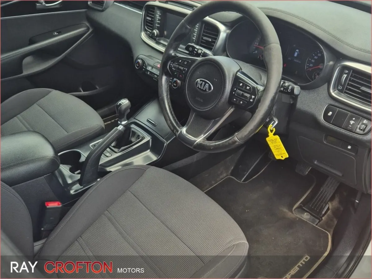 Kia Sorento SORENTO EX COMMERCIAL 5DR + VAT - Image 2