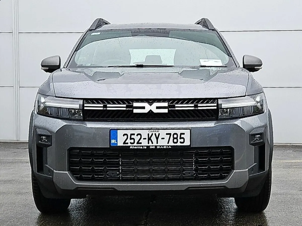 Dacia Bigster 1.8 L HEV 155 PS Expression - Image 3