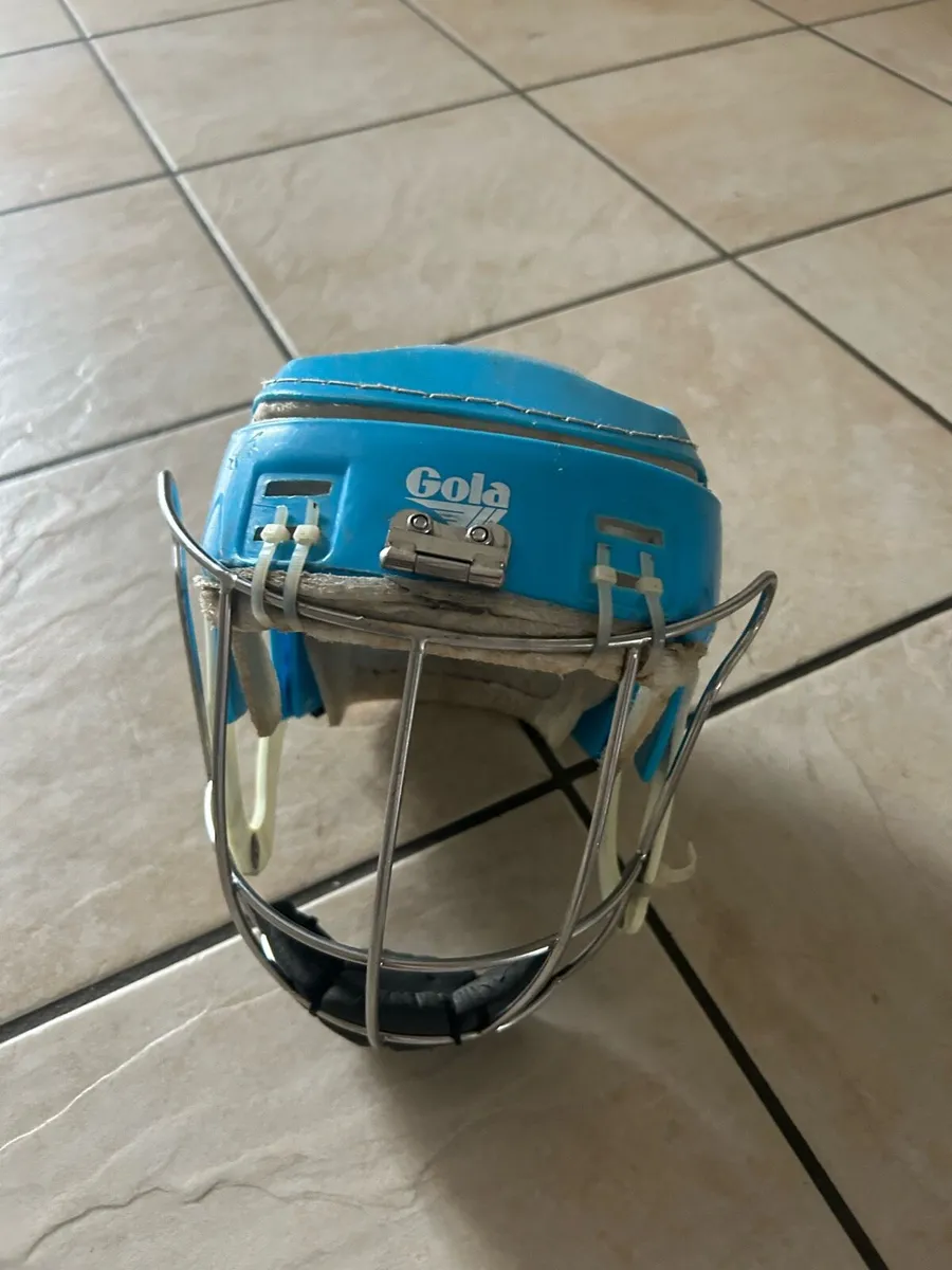 Hurling Helmet - Image 1