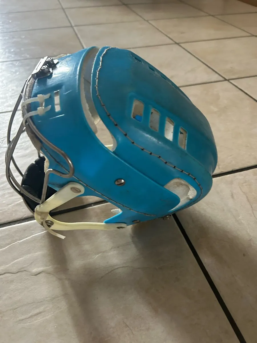 Hurling Helmet - Image 2