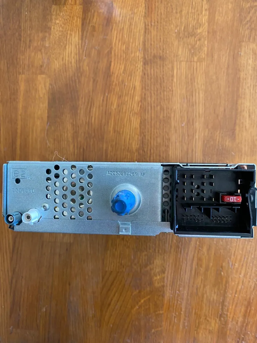 Radio / CD Player for Peugeot 308 - Image 3