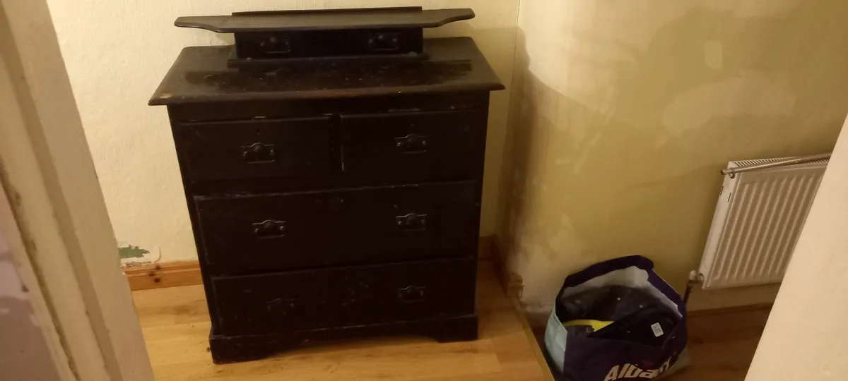 Antique chest of drawers - Image 1