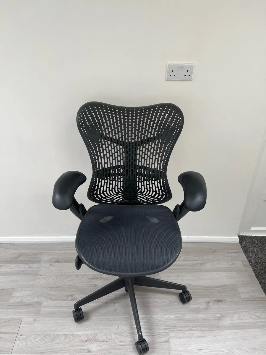 Herman Miller Mirra 1 Office Chair - Image 2