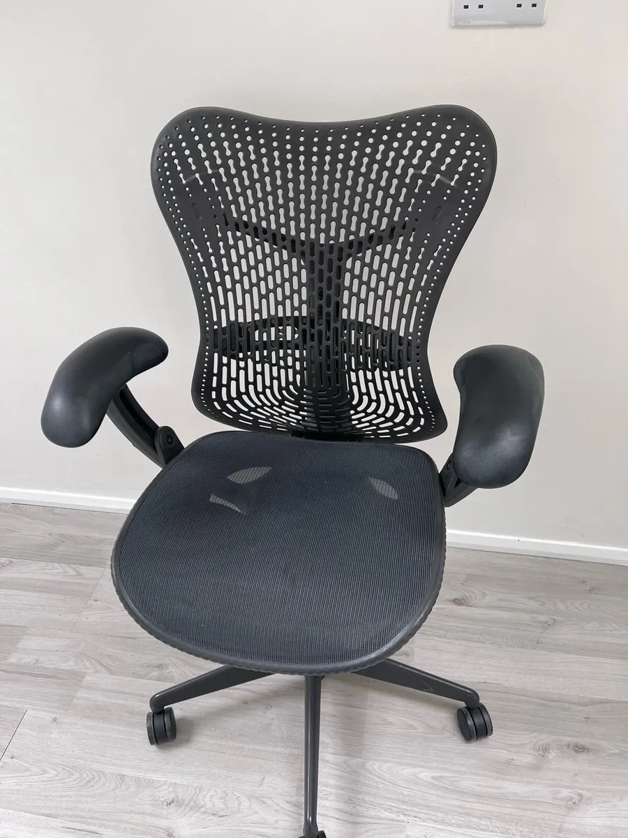 Herman Miller Mirra 1 Office Chair - Image 4