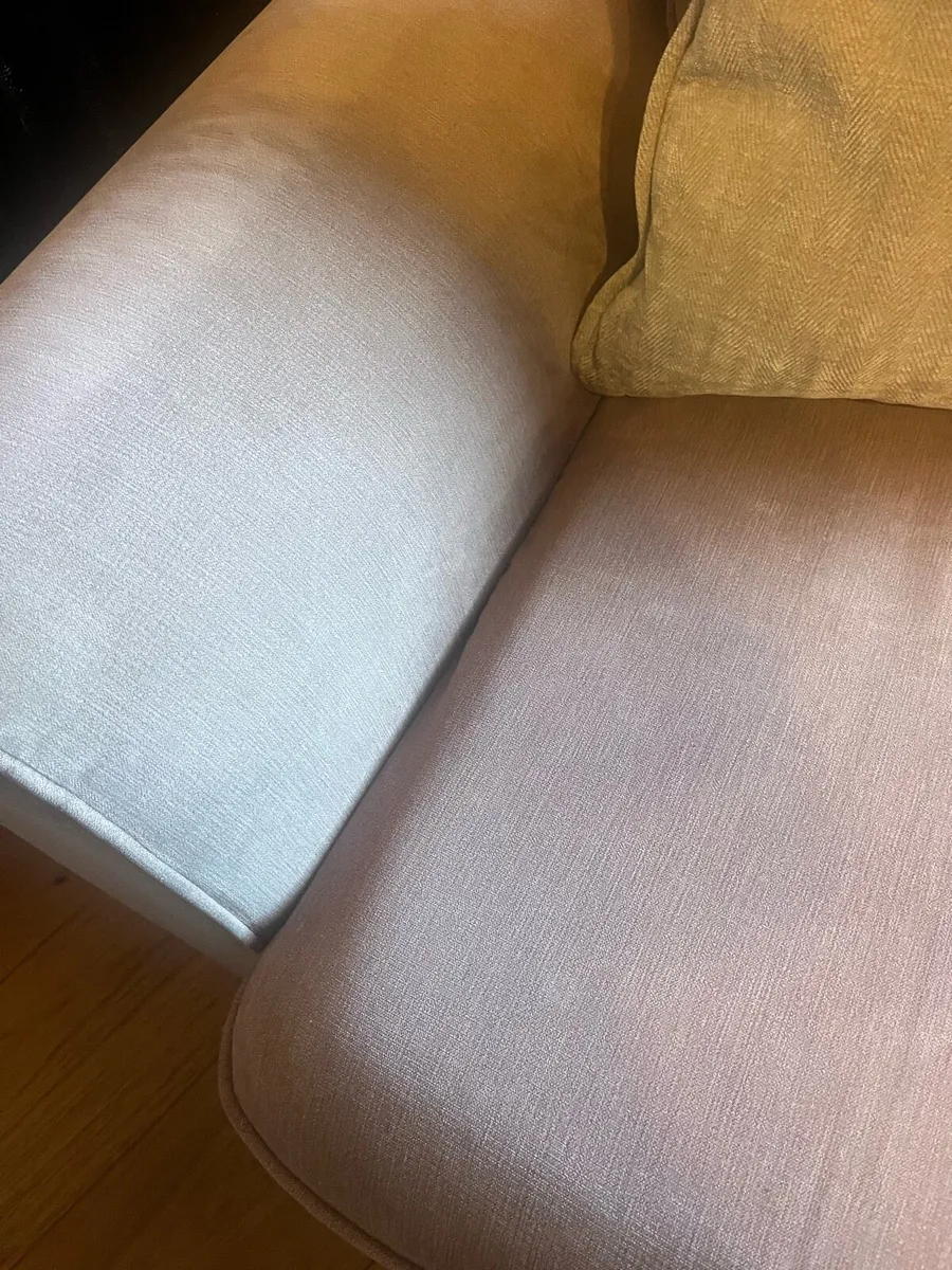 Free Arm Chair - Image 3