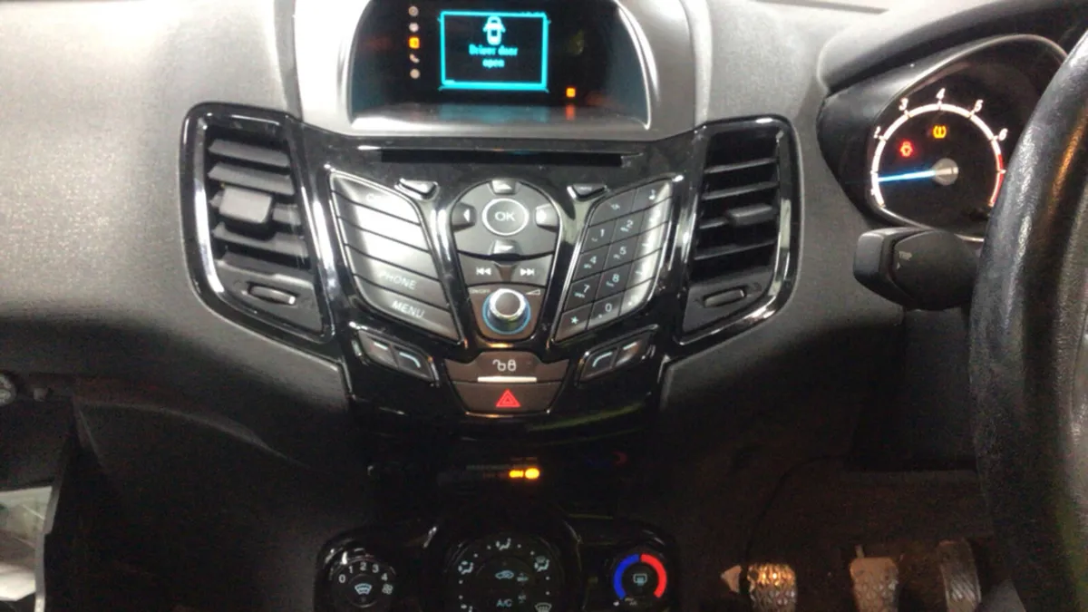 2015 Ford Fiesta 1.2 Petrol - Image 2