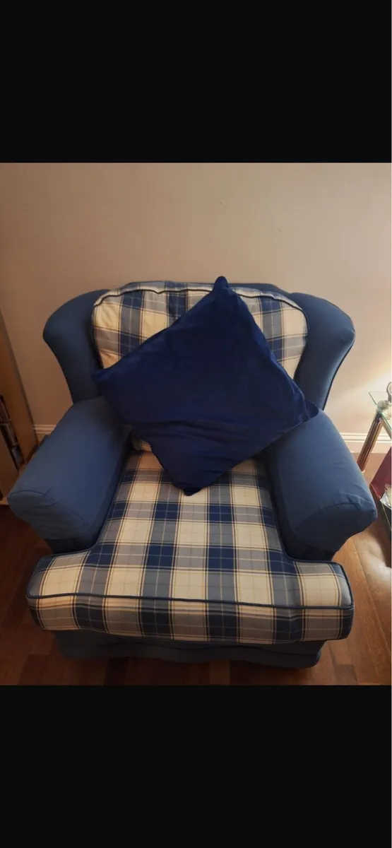 Living Room furniture - Image 2