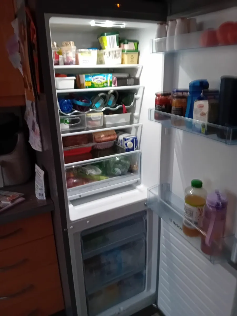 Fridge freezer - Image 2