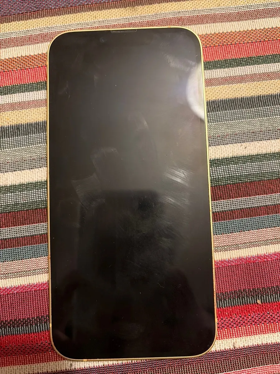 iPhone 14 yellow mint condition unlocked - Image 2