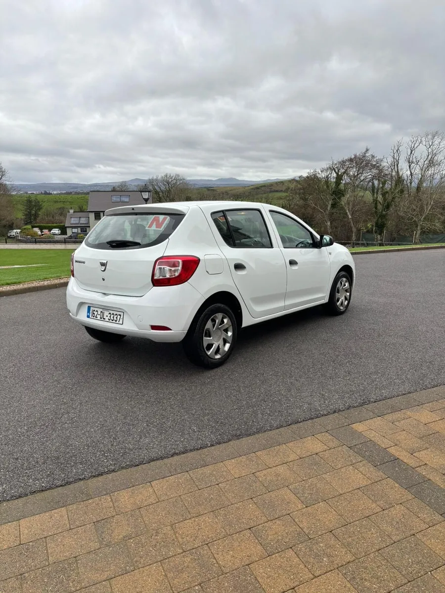 Dacia Sandero 2016 - Image 2