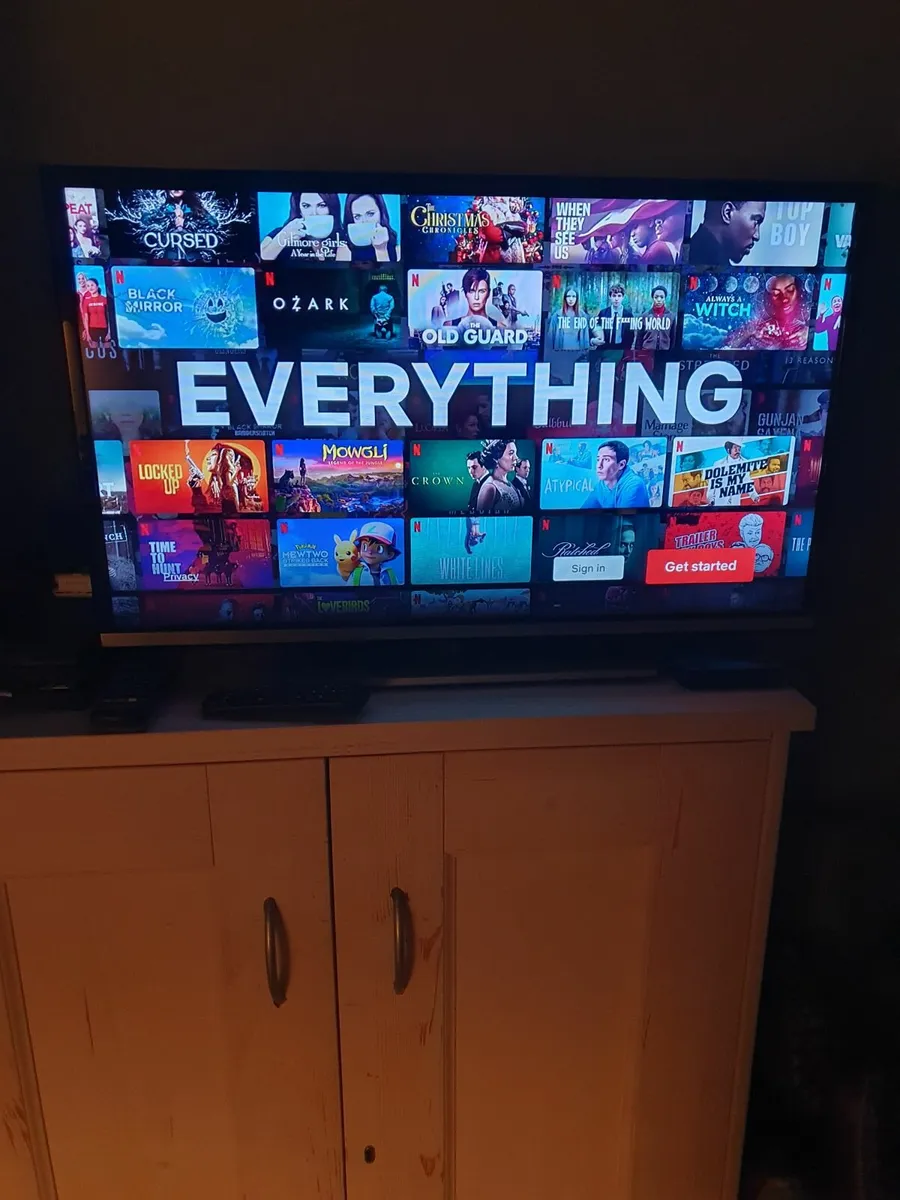 Tv smart Panasonic 32inch - Image 2