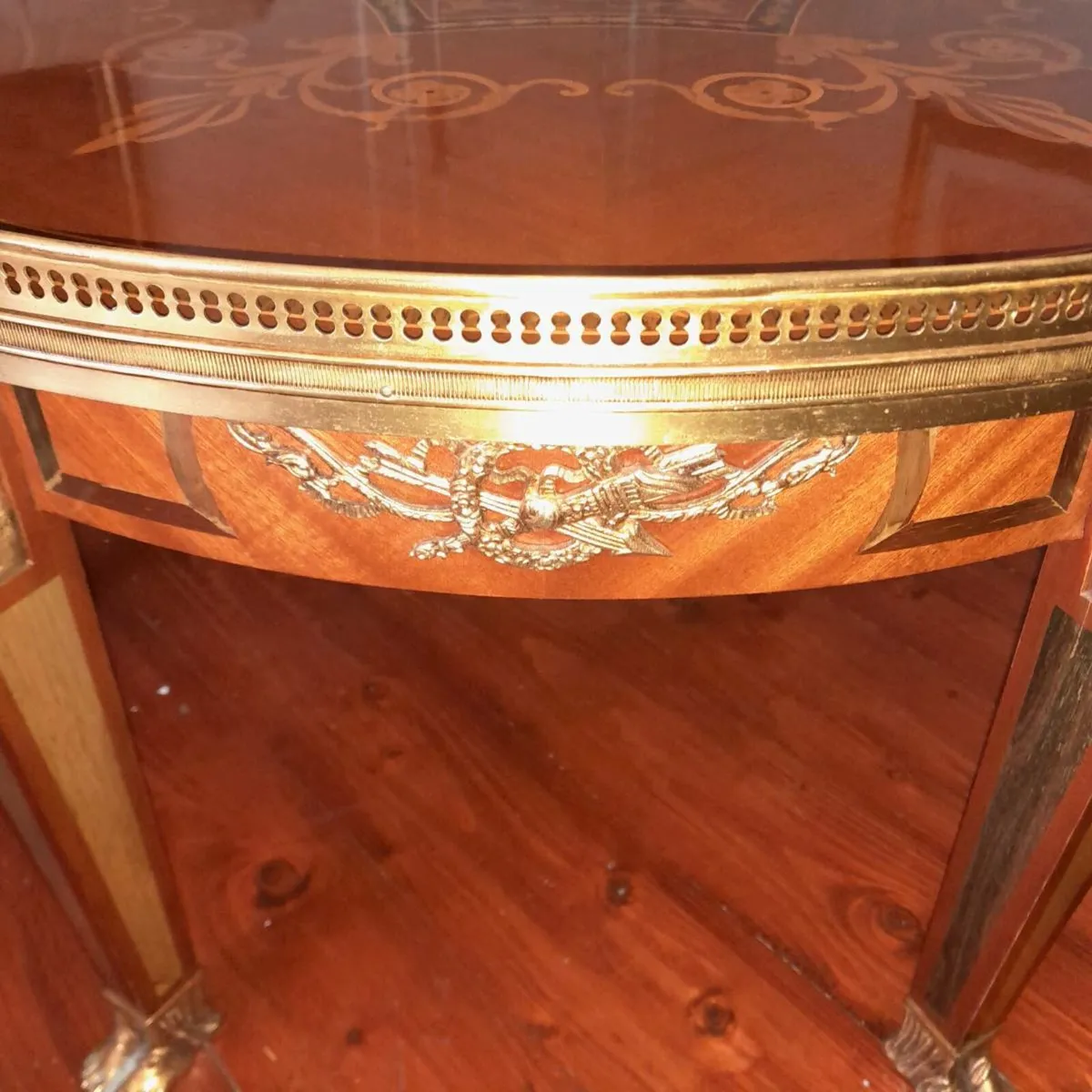 French Styie occasional table - Image 4