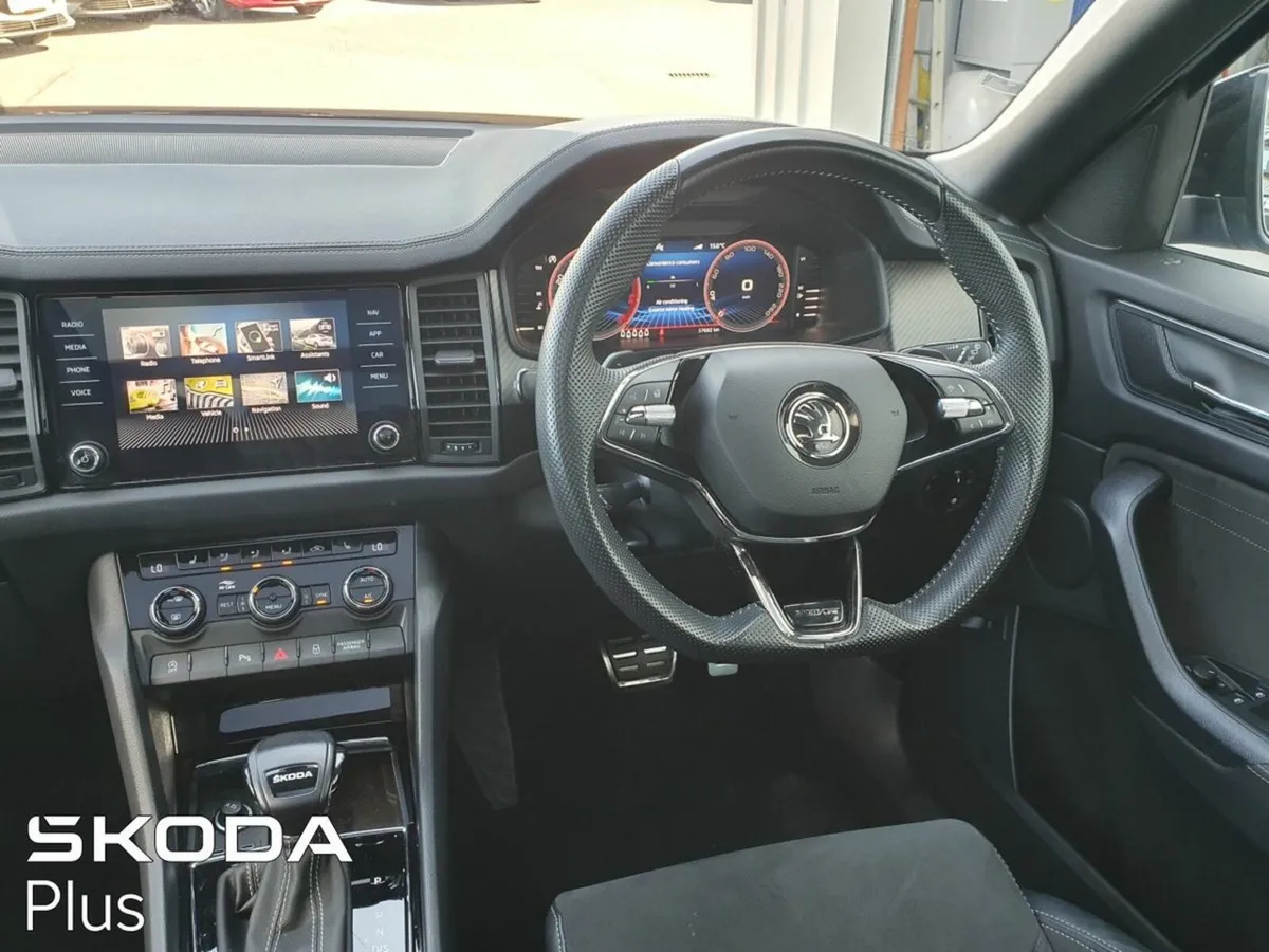 Skoda Kodiaq Sportline 2.0TDi 150HP - 7 Seats, Sun - Image 2