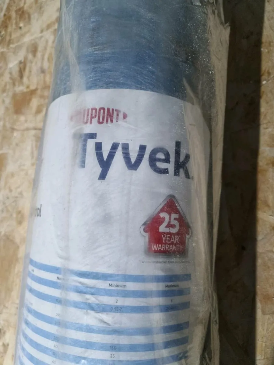 Tyvek/ insulation - Image 1
