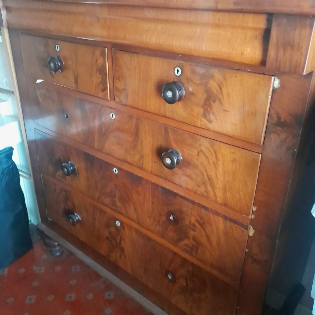 Scotch Chest of drawers - Image 1