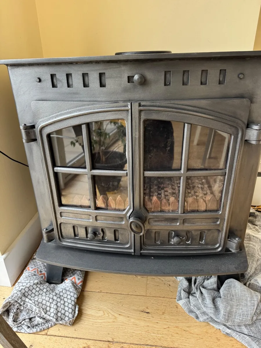 Stove - Image 2
