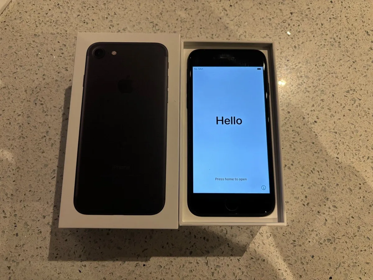 I phone 7.  128GB  Matt Black - Image 1