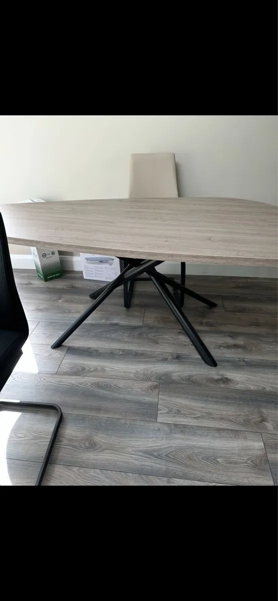 Dining Table - Image 3