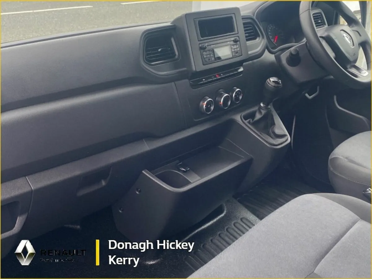 Renault Master MASTER FWD LM35 DCI 135 BUSINESS - Image 2