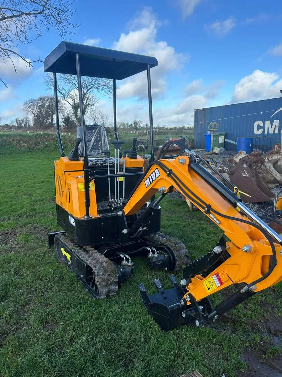 Unused 1.5t Miva digger Job lot !!!!! - Image 1