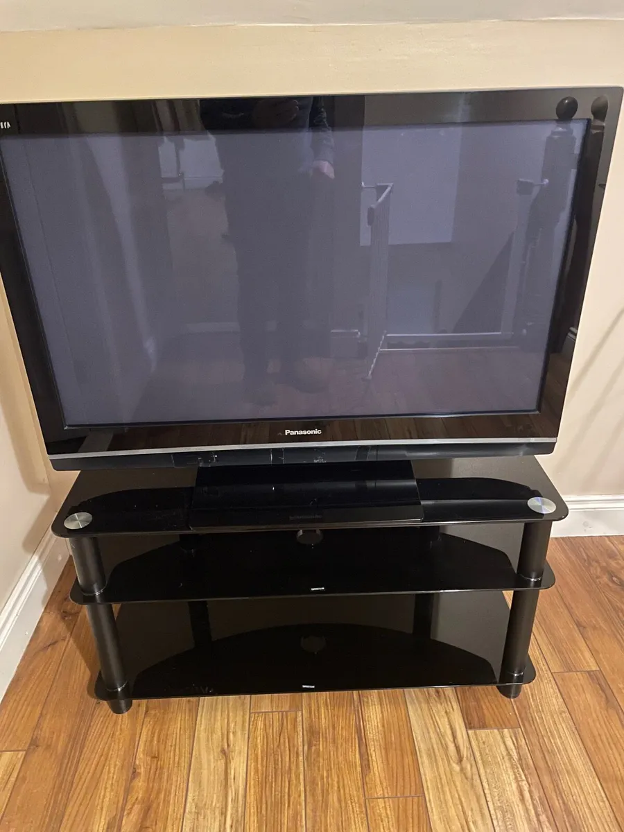 Television and stand - Image 2