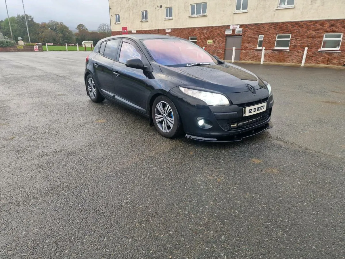 2012 Renault Megane - Image 2