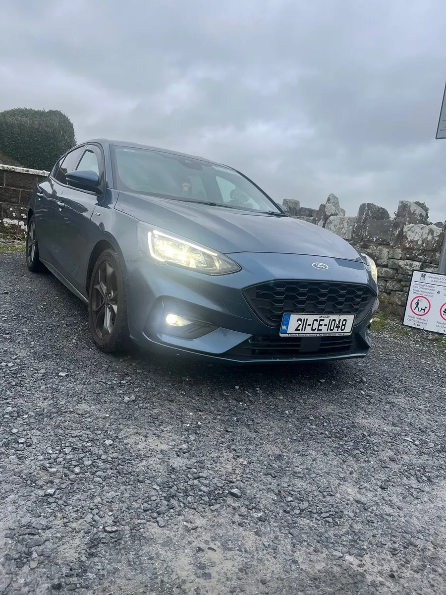 211 Stline focus - Image 1